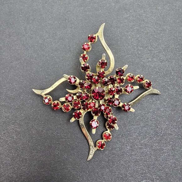 Vintage Jewelry - Vintage Red Rhinestone Brooch Pin Floral Swirl Gold Tone Cutout Retro Wavy MCM